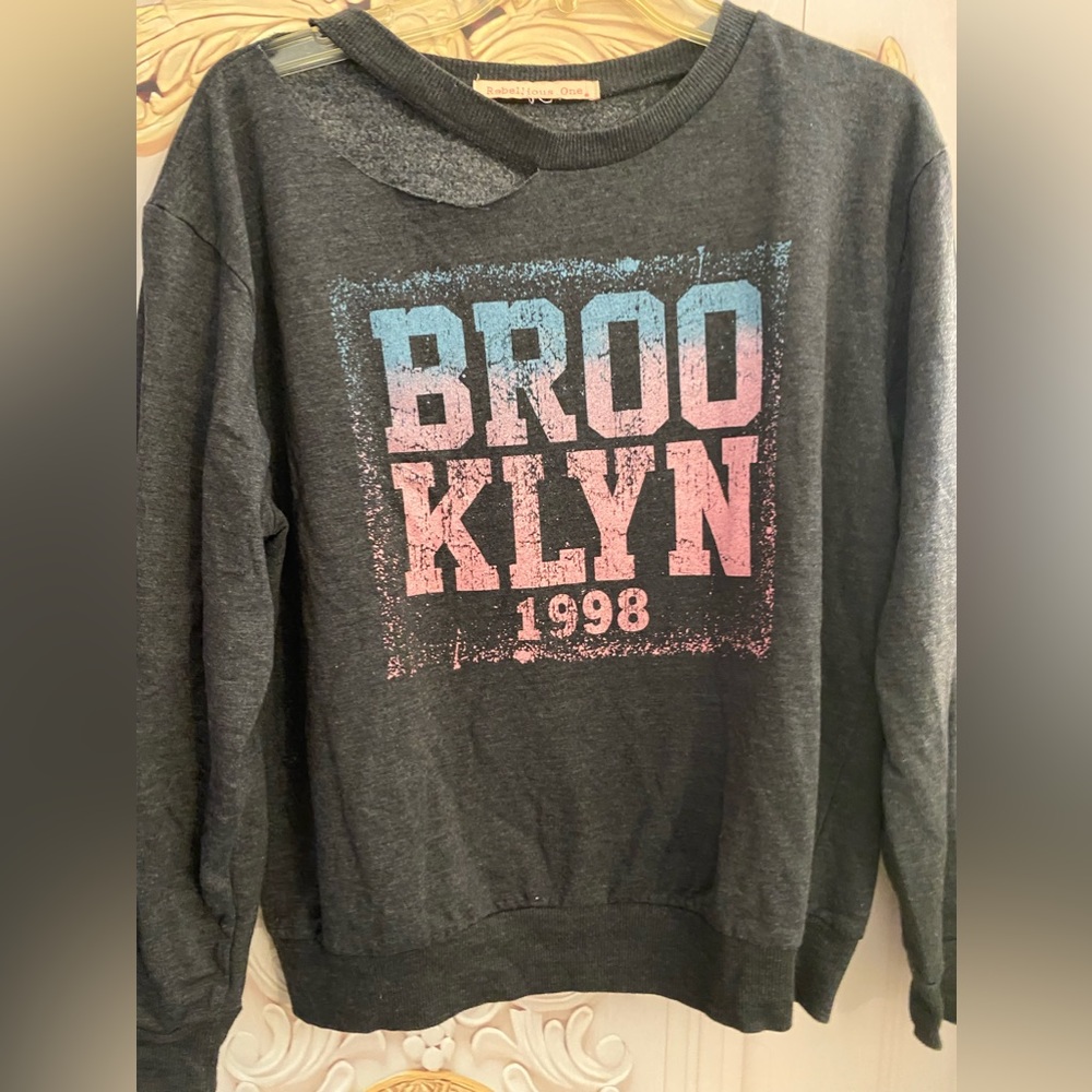 Juniors' Brooklyn Graphic Rebellious One Sweatshirt color Gray size M/L